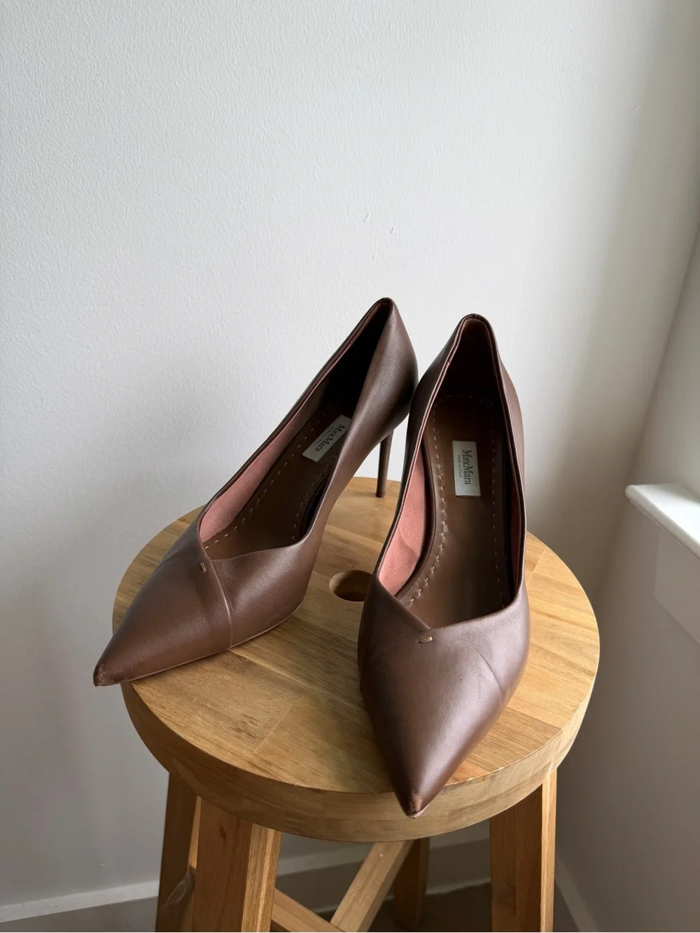 MaxMara Brown Pointed Leather Pumps